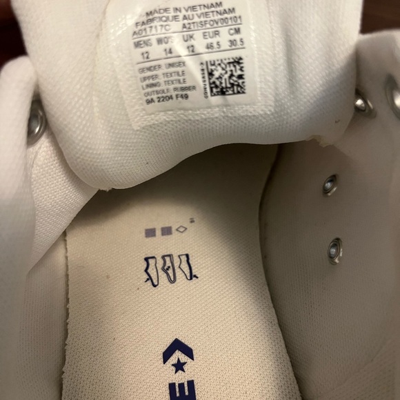 Men’s Converse Shoes - Picture 2 of 4